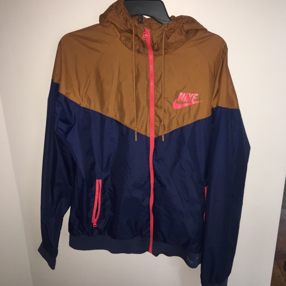 Nike Men’s windbreaker